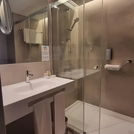 Principe Avila ホテル 4*