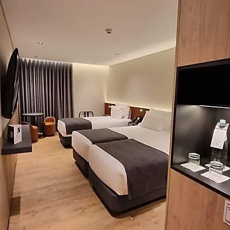 Principe Avila ホテル 4*